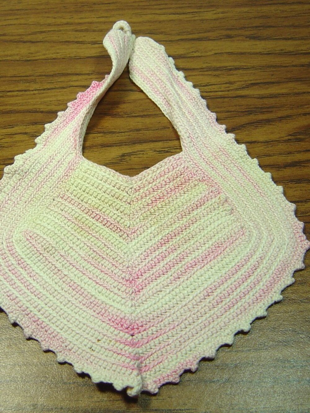 Lot of 5 vintage hand crocheted baby bibs-all different - Picture 5 of 6